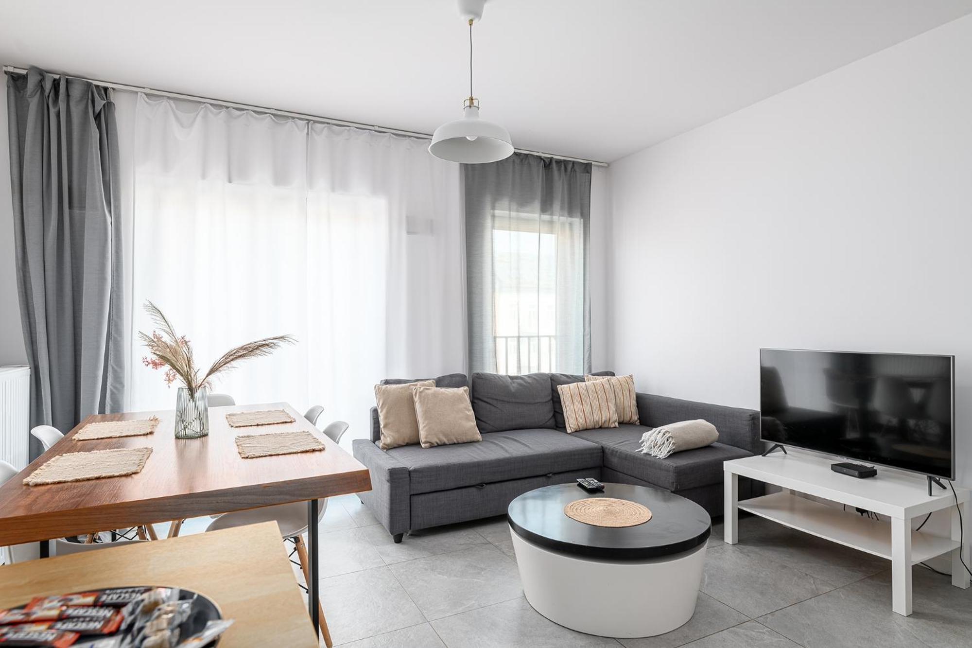 Rentplanet - Sierakowskiego * Warszawa